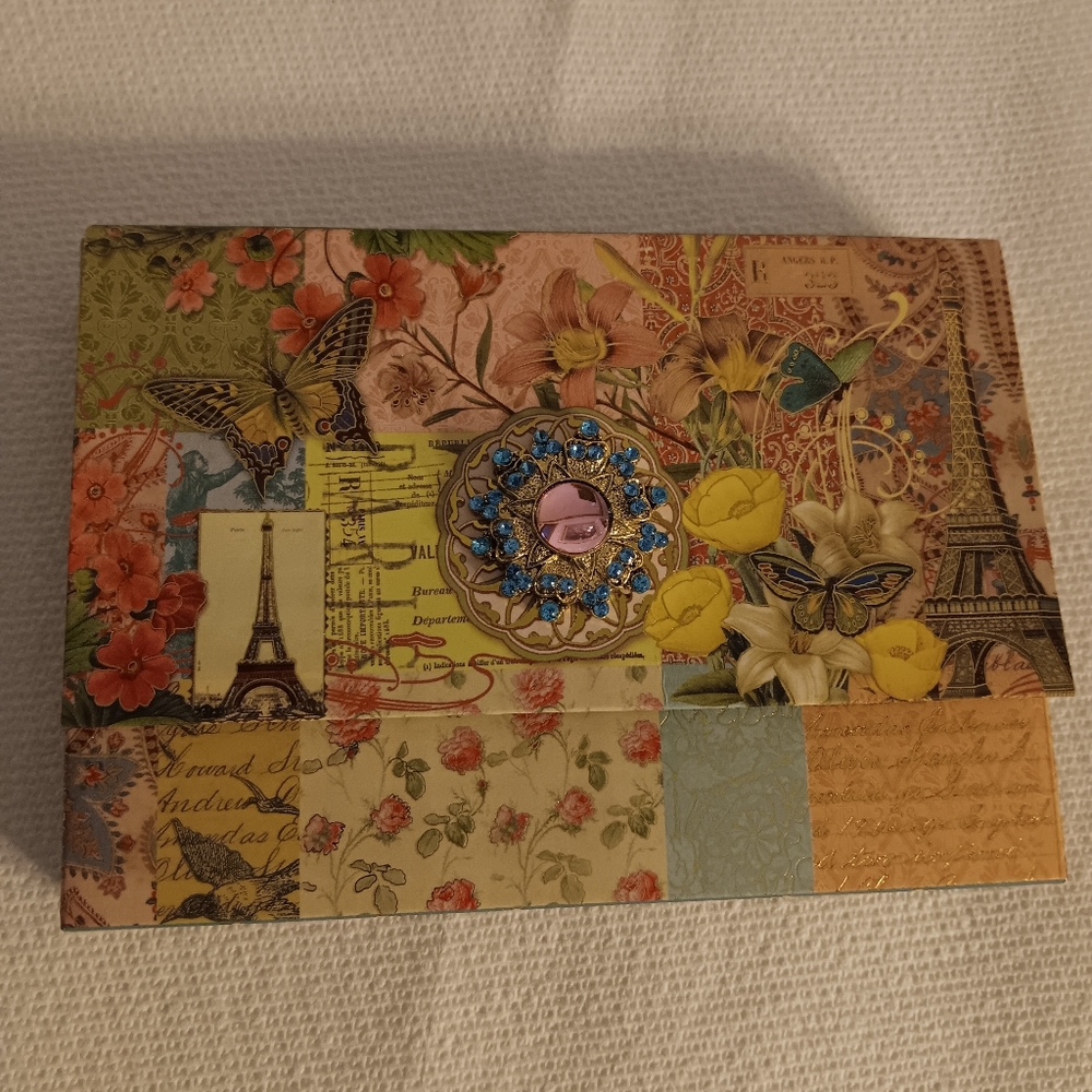 Punch Studio 10 Note Cards & Envelopes 93484 Embellished Floral Pink Multicolor